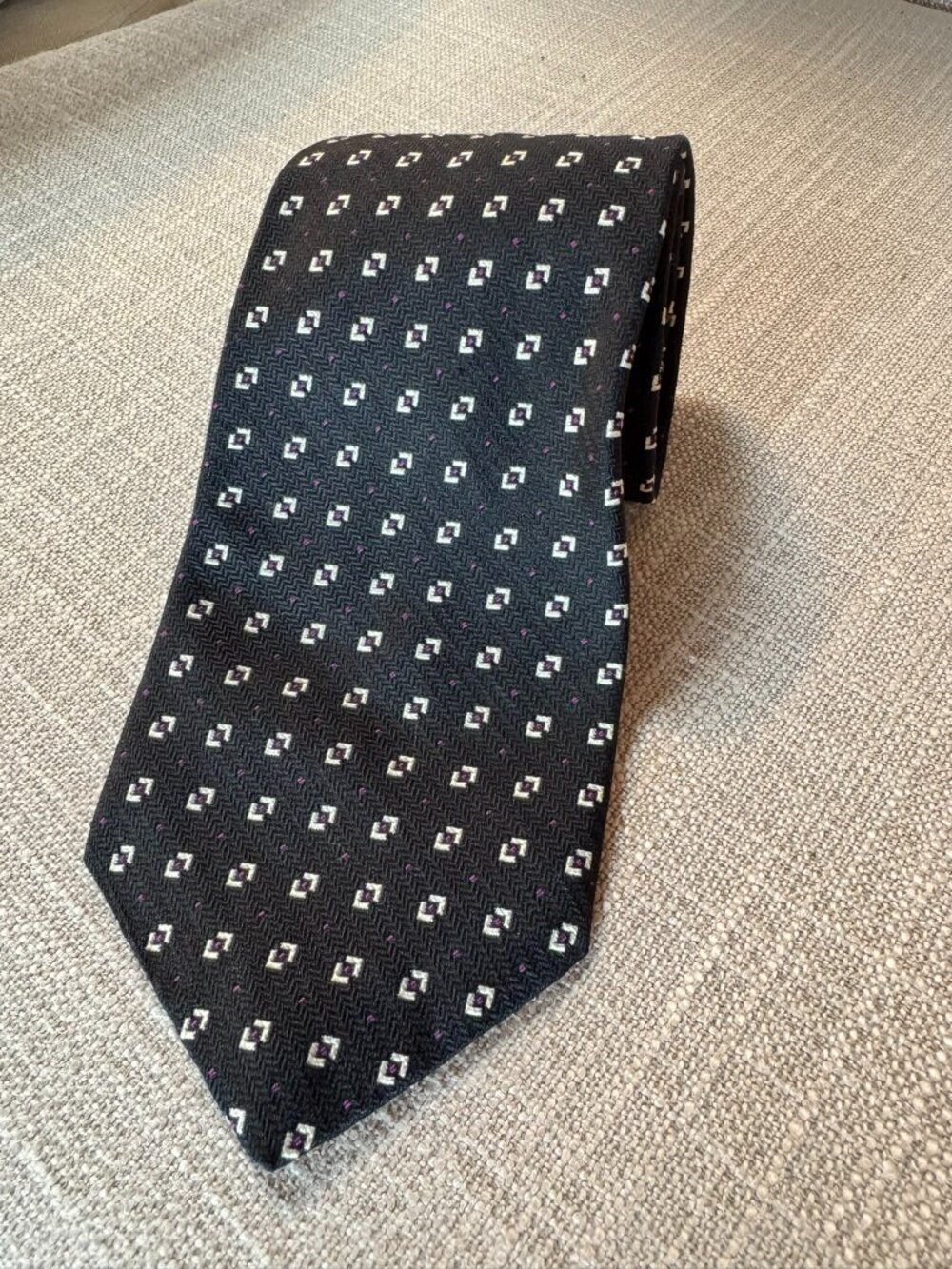 LAUREN RALPH LAUREN  Black Silk Tie – Cream & Purple Micro‑Print – 3.5” Width